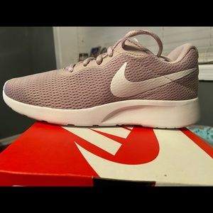 Women’s Nike’s